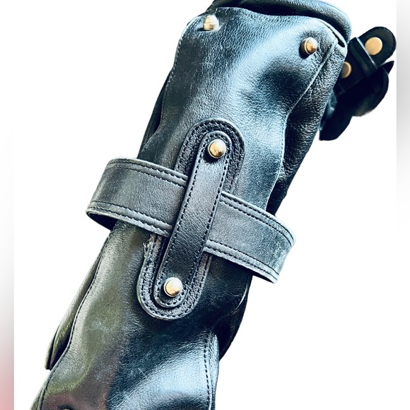 Kooba Hobo Bag 100% Leather in good condition Size Medium ajustable strap - Picture 12 of 15